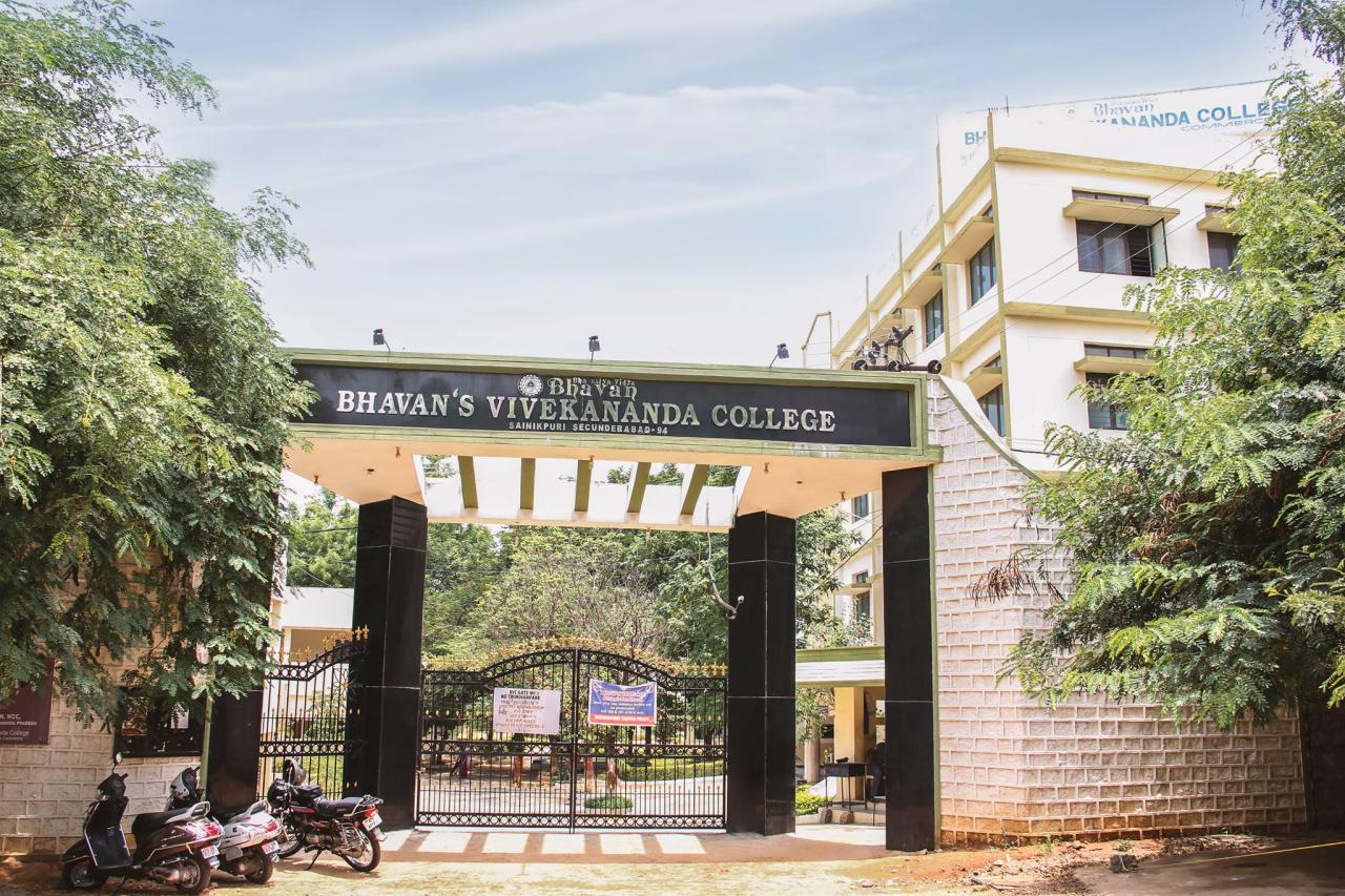 Bhavan's Vivekananda College (Affiliated)