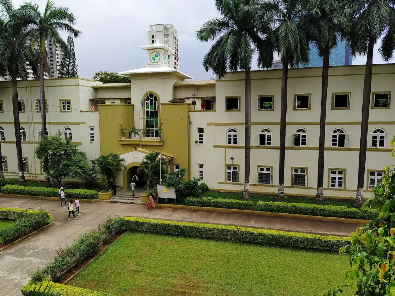 Garware institute of career education and development 